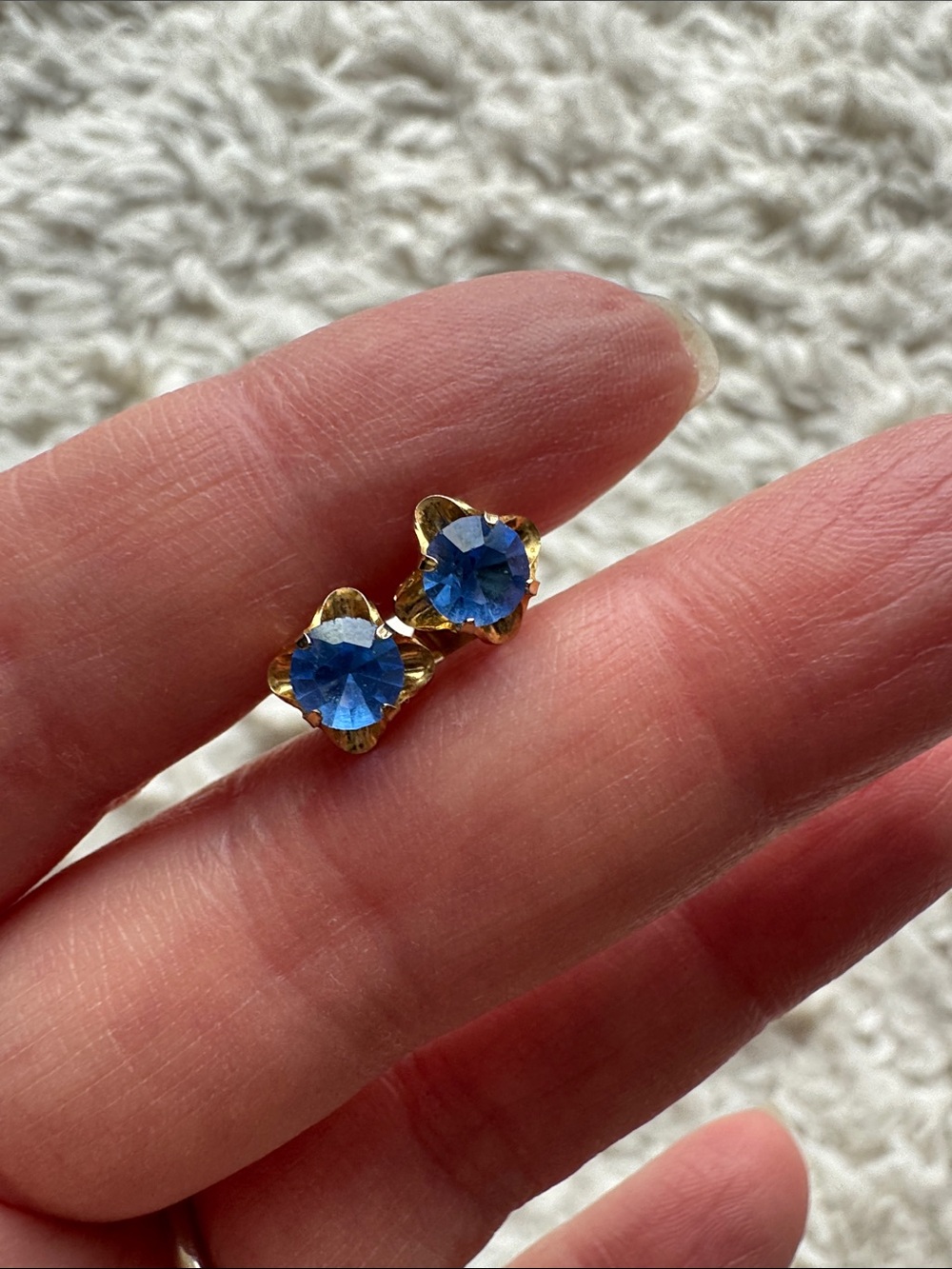 Avon Blue Studs